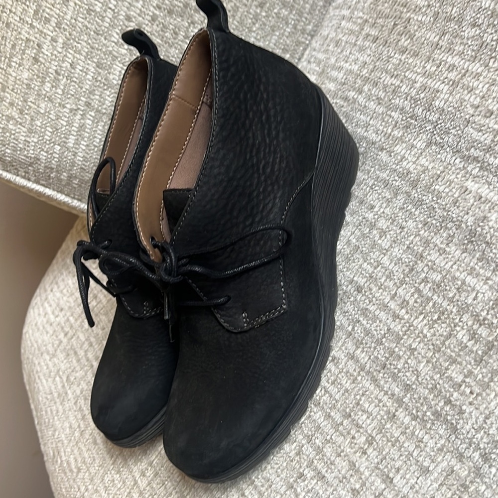 Dansko Cadee Lace Up Wedge Bootie Black Leather Women size 38 US 7.5-8